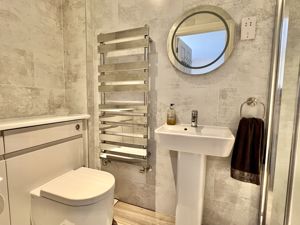 Photo 21- click for photo gallery